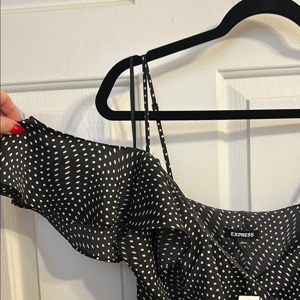 NWT Express Black and White Midi Sundress with loose ruffle sleeves - Picture 4 of 7